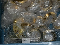 ±70 goudkleurige behulzingen voor inbouwspotjes - afbeelding 2 van  5