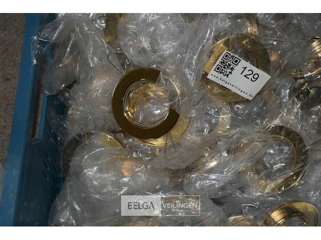 ±70 goudkleurige behulzingen voor inbouwspotjes - afbeelding 3 van  5