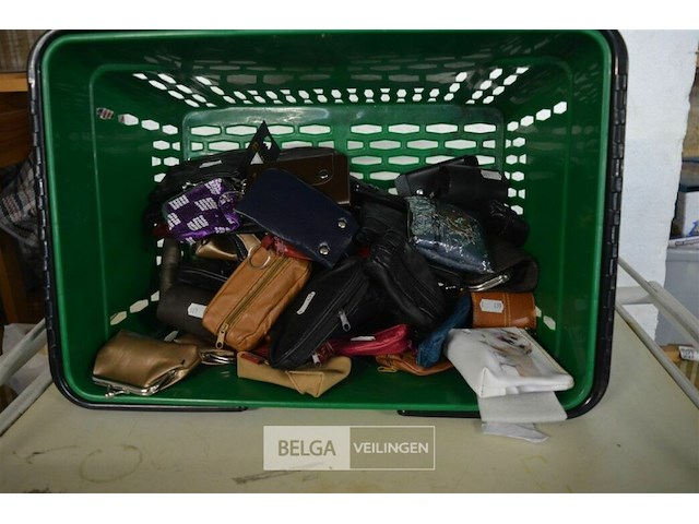 ± 70 kleine portemonnees - afbeelding 1 van  3