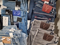 70-tal broeken en shorts - afbeelding 2 van  7