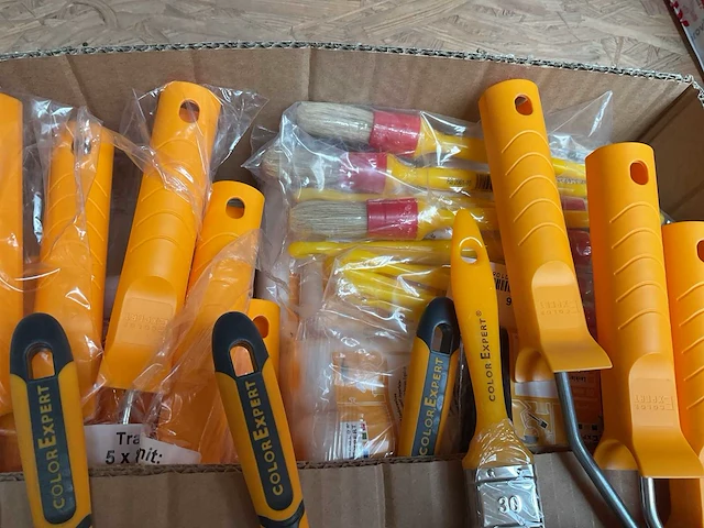 70 x schildersgereedschap voor lakverf - afbeelding 2 van  10