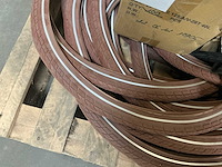 700x420 partij binnen- en buitenbanden - afbeelding 3 van  5