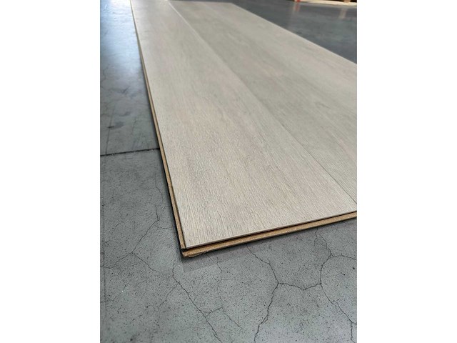 70,56 m² laminaatvloer 12mm krono - afbeelding 3 van  3