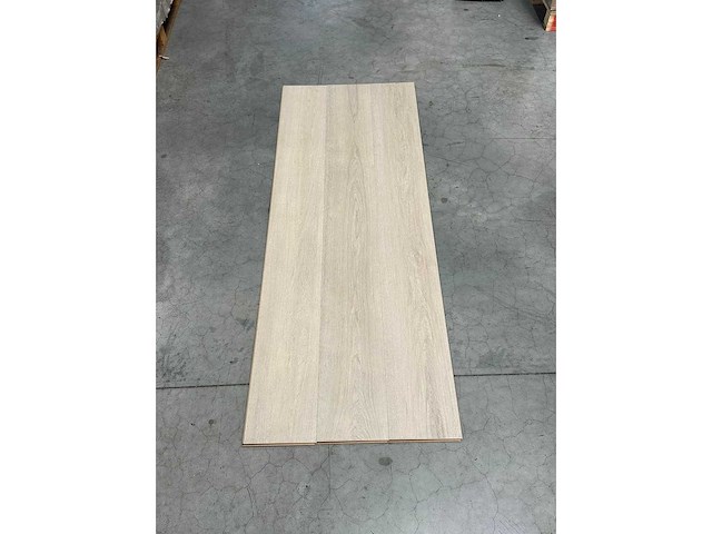 70,56 m2 laminaatvloer 12mm krono - afbeelding 1 van  3