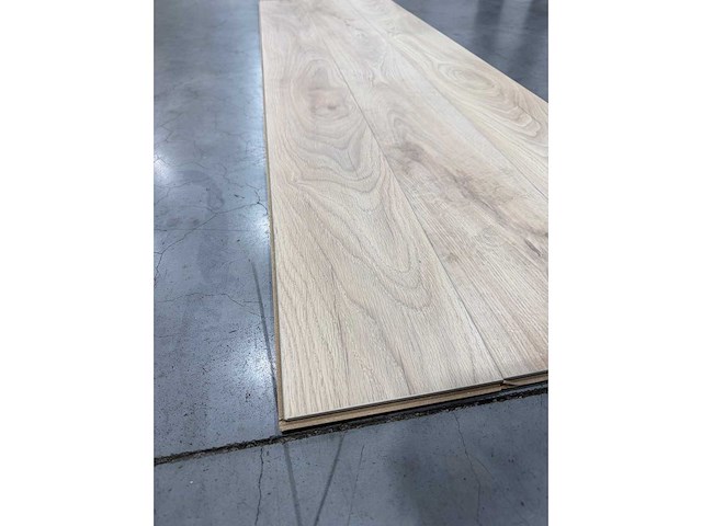 70,98 m2 laminaatvloer 8mm krono - afbeelding 2 van  3