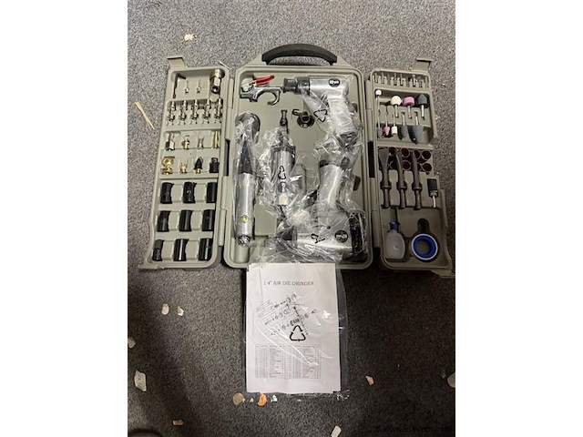 71 delige pneumatische gereedschaps set - afbeelding 1 van  12