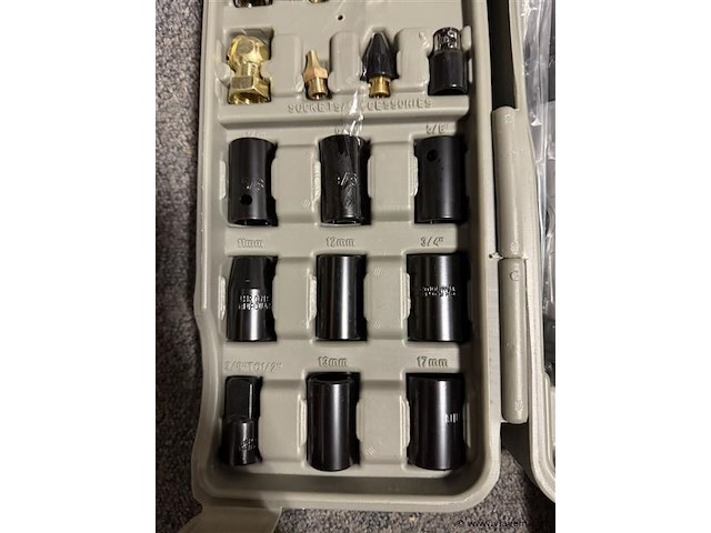 71 delige pneumatische gereedschaps set - afbeelding 9 van  12