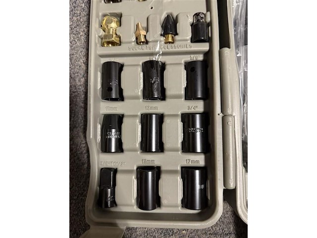 71 delige pneumatische gereedschaps set - afbeelding 9 van  12