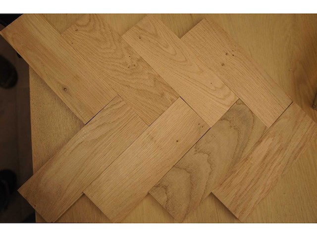 73,44 m² massief eiken visgraatparket 16mm - afbeelding 7 van  8