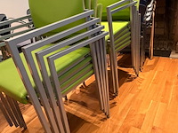 73x diverse stapelbare stoel - afbeelding 6 van  7