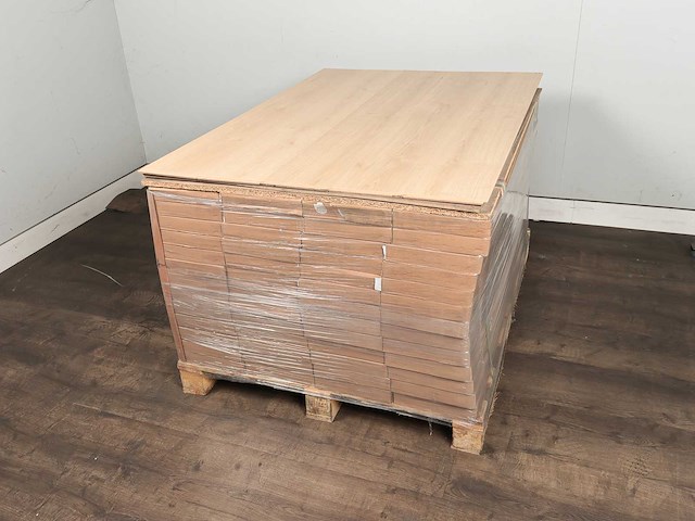 74 m2 laminaat plank- 1383 x 193 x 10 mm - afbeelding 4 van  4