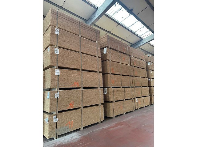 74 m2 osb platen dikte 15 mm - 2,50x0,63m - afbeelding 2 van  3