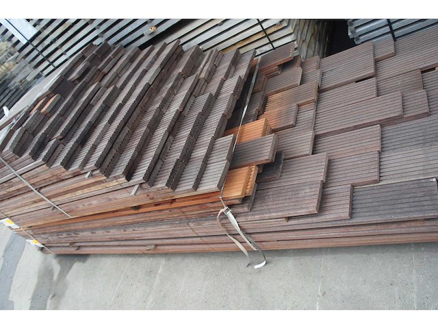 74,06 m² mukulungu terrasplanken - afbeelding 4 van  6