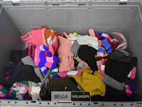 ±75 diverse soorten handschoenen - afbeelding 1 van  6