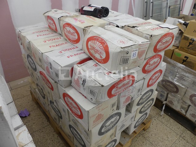 75 dozen met 6 flessen rode wijn uit 2018 en rosé château de lisennes bordeaux clairet uit 2020 - afbeelding 1 van  7