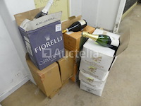 75 flessen wijn en mousserende wijn - afbeelding 1 van  10