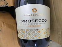 75 flessen wijn en mousserende wijn - afbeelding 3 van  10