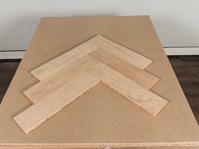 75 m2 parket eiken visgraat onbehandeld multiplank - 480 x 120 x 14,8 mm - afbeelding 3 van  4
