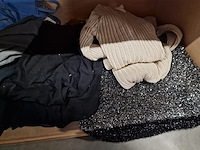 75-tal topjes en t-shirts - afbeelding 4 van  6