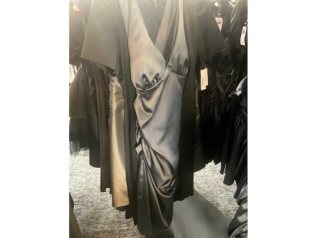 76 m parisienne diverse cocktailjurken (totaalprijs) - afbeelding 38 van  38