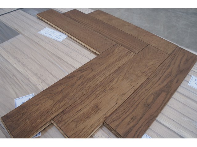 76,05 m² massief eiken visgraat 20mm clay oil - afbeelding 2 van  7