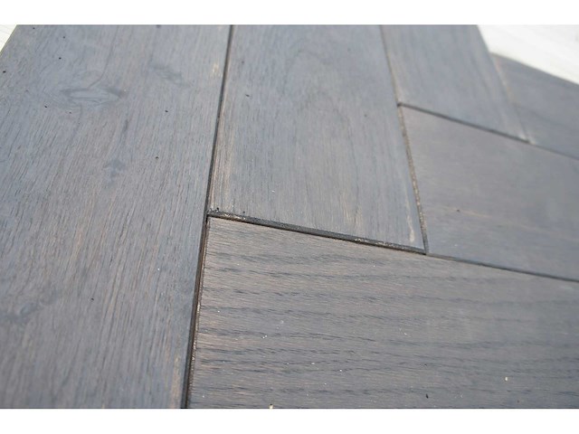 76,05 m² massief eiken visgraat 20mm graphit oil - afbeelding 6 van  8