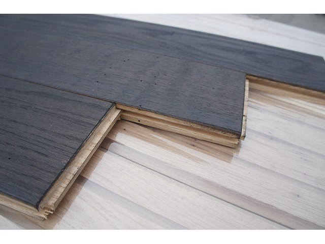 76,05 m² massief eiken visgraat 20mm graphit oil - afbeelding 4 van  7