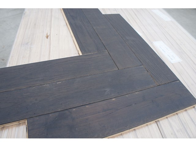 76,05 m² massief eiken visgraat 20mm graphit oil - afbeelding 2 van  6