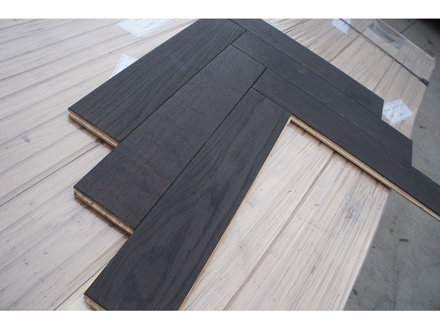 76,05 m² massief eiken visgraat 20mm graphit oil - afbeelding 3 van  9