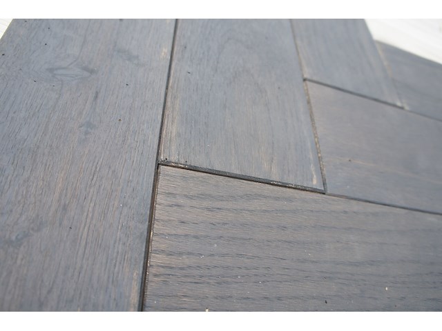 76,05 m² massief eiken visgraat 20mm graphit oil - afbeelding 6 van  9