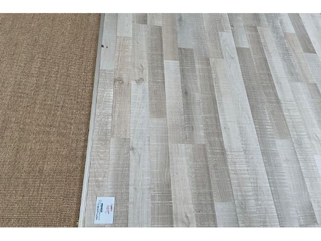 77 m² laminaat - afbeelding 2 van  3