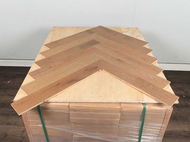 77 m2 parket eiken visgraat mutliplank - 660 x 110 x 14 mm - afbeelding 2 van  2