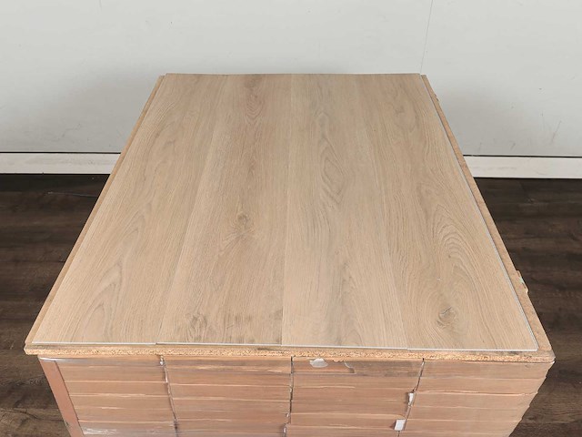 77 m2 pvc spc click plank met xps onderlaag - 1220 x 228 x 5+1 mm - afbeelding 3 van  4