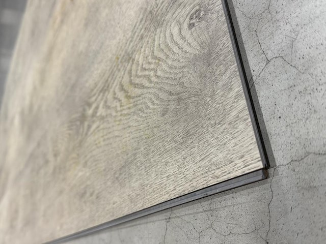 77,73 m² spc-vloer kurk isolatie - afbeelding 2 van  3