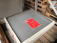 7,92m2 bluestone light rect vloertegel (81x81) - afbeelding 1 van  3