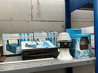7m magazijnstelling inhoudende diverse elektronica - afbeelding 34 van  37