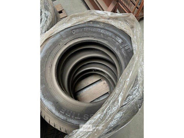 7x banden en velgen - afbeelding 2 van  3