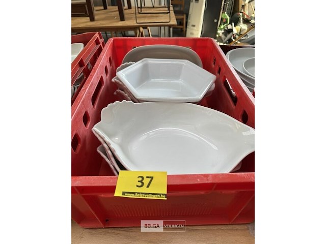 7x div porseleinen schotels - afbeelding 1 van  3