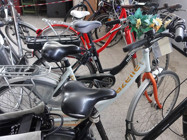 7x diverse damesfiets - afbeelding 2 van  10