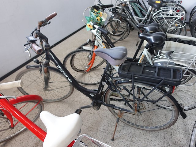 7x diverse damesfiets - afbeelding 4 van  10