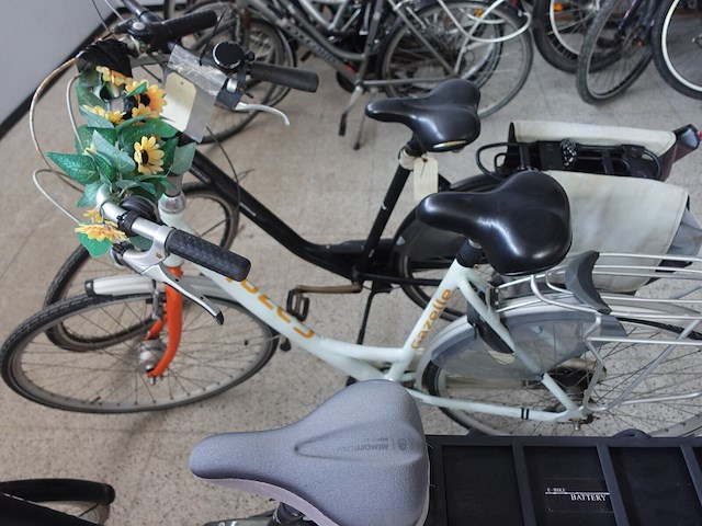 7x diverse damesfiets - afbeelding 5 van  10