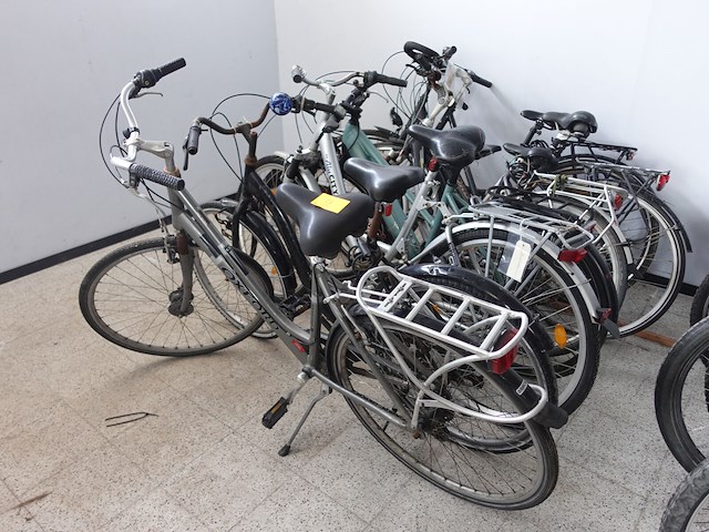 7x diverse damesfiets - afbeelding 8 van  8