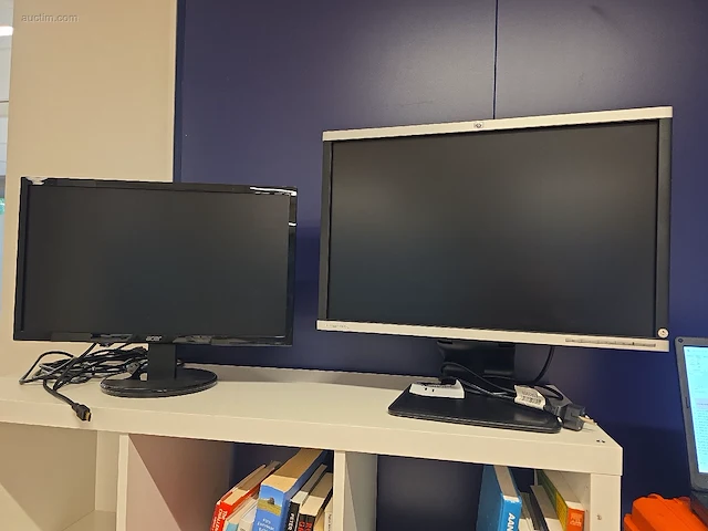 (7x) diverse tft schermen hp, acer, samsung - afbeelding 1 van  5