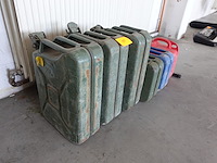 7x jerrycan - afbeelding 2 van  4