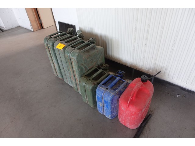 7x jerrycan - afbeelding 4 van  4