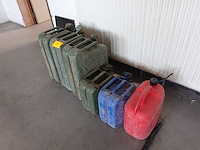 7x jerrycan - afbeelding 4 van  4