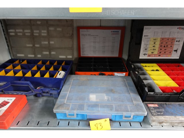 7x koffer met inhoud - afbeelding 1 van  9