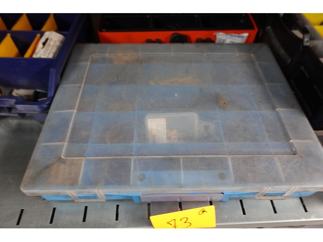 7x koffer met inhoud - afbeelding 7 van  9