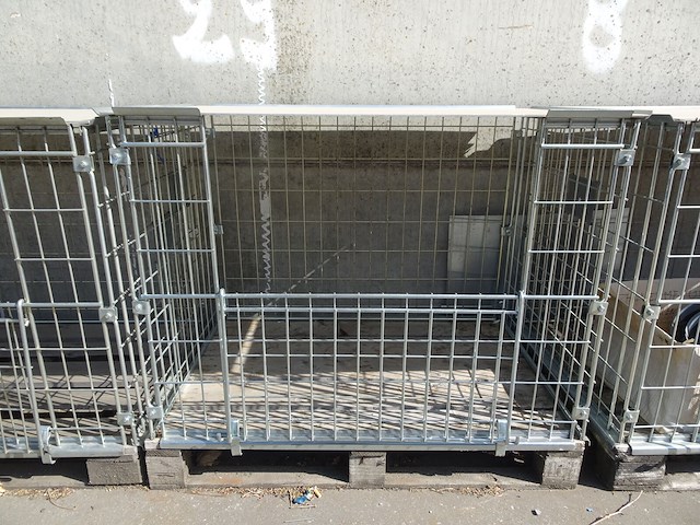 7x metalen draadmand op pallet - afbeelding 2 van  3