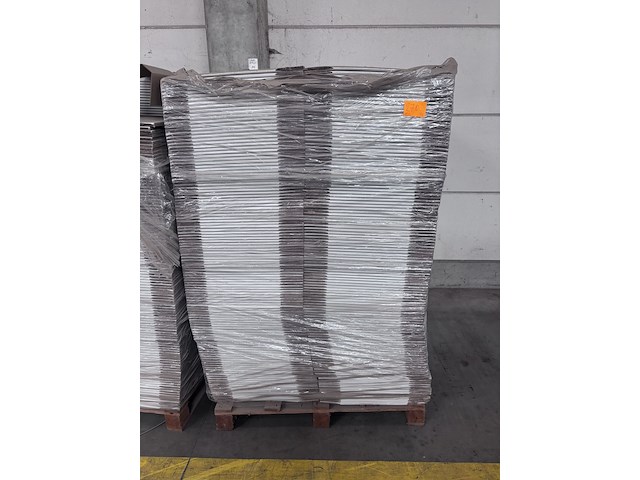 7x pallet diverse kartonnen dozen - afbeelding 1 van  12